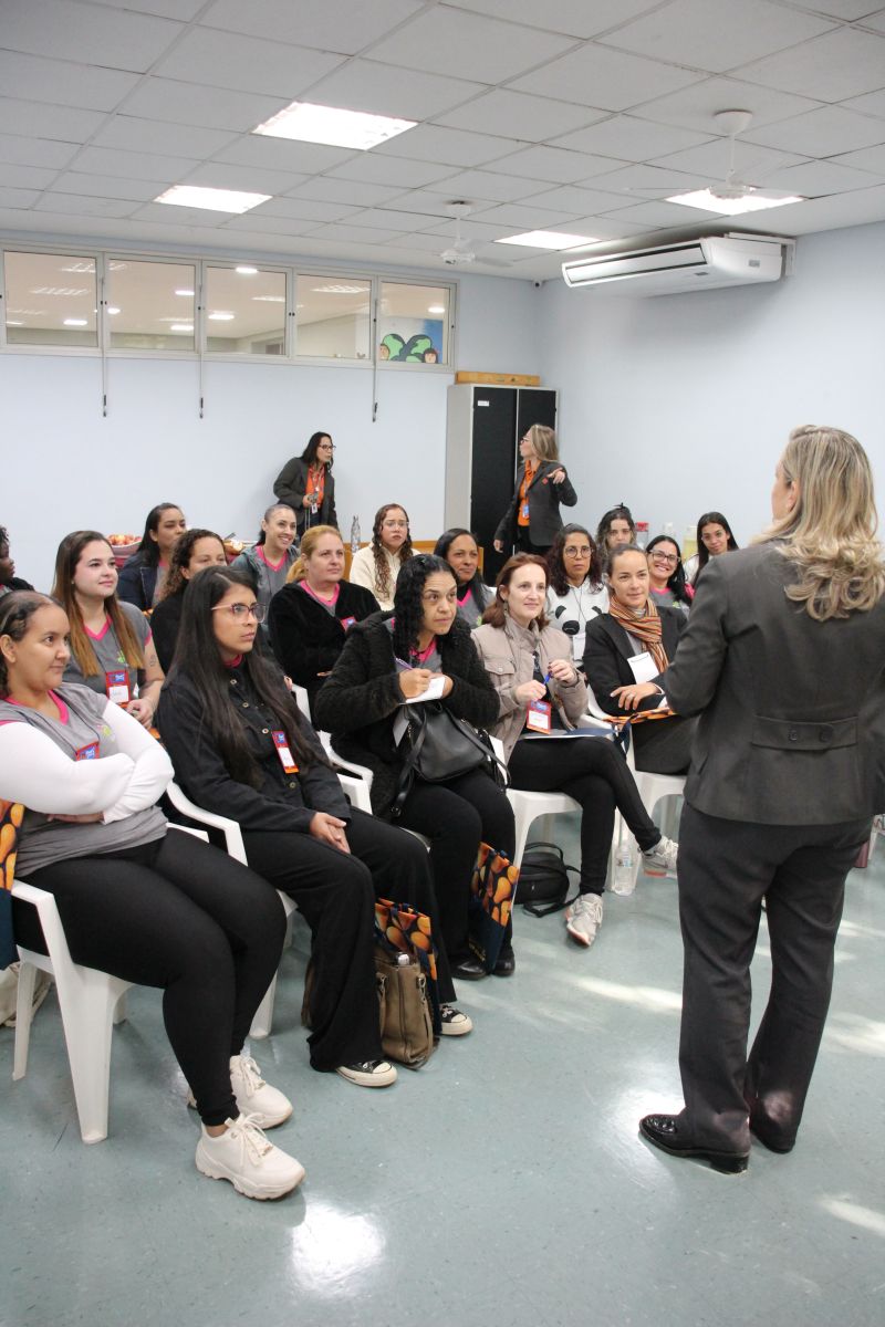 Creche e Berçário São Paulo recebe programa de formação continuada para qualificar práticas na Educação Infantil
